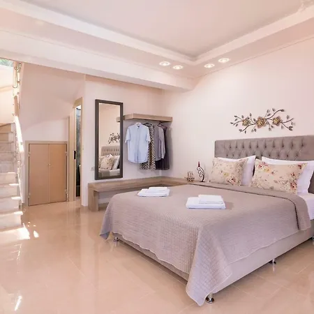 Sunset Apartment *